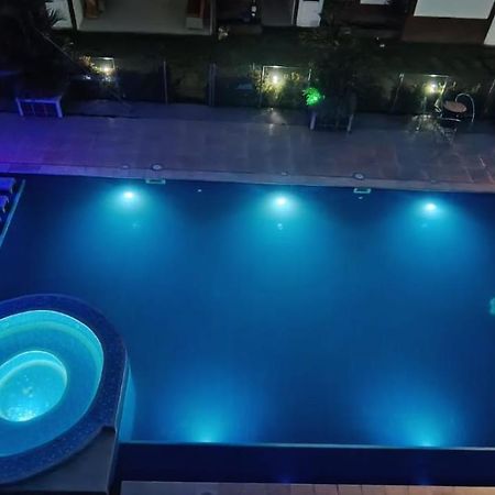 Hotel La Quinta บิยาบิเซนซิโอ ภายนอก รูปภาพ