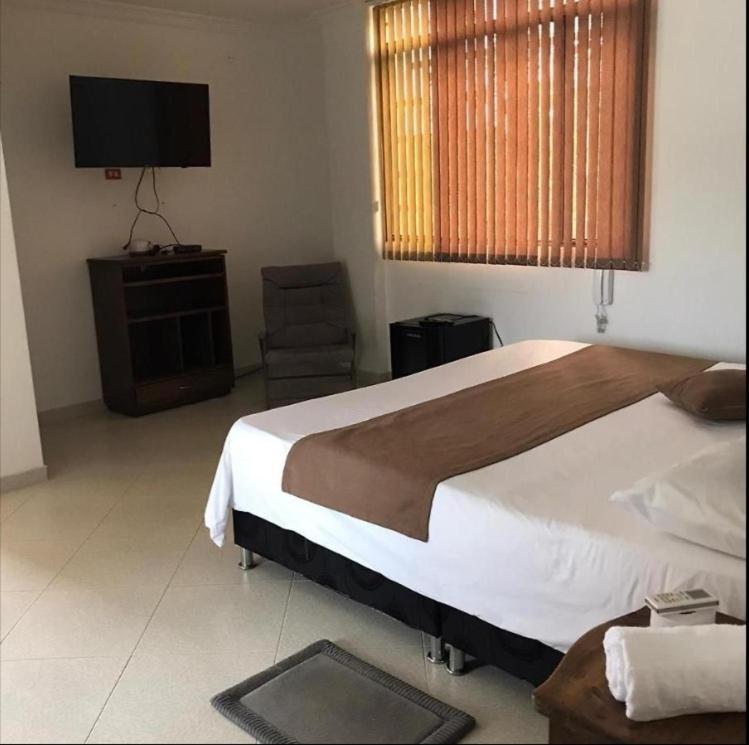 Hotel La Quinta บิยาบิเซนซิโอ ภายนอก รูปภาพ
