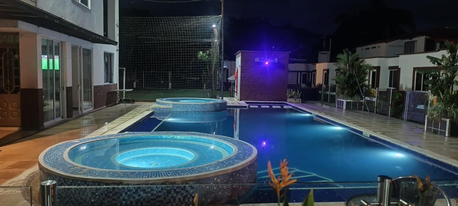 Hotel La Quinta บิยาบิเซนซิโอ ภายนอก รูปภาพ